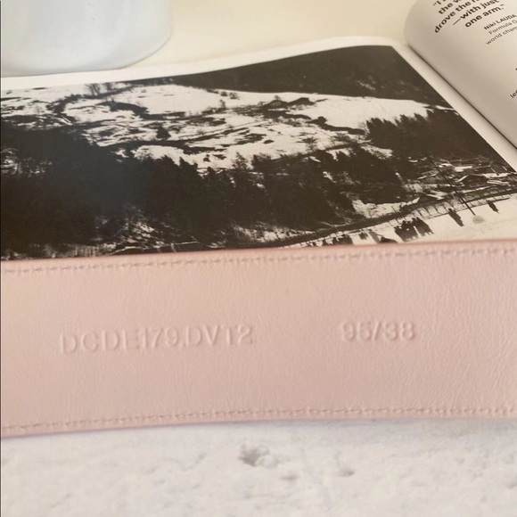 New Versace belt pink size95 - Picture 2 of 2